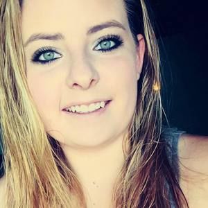 Meet your Posher, Katelyn